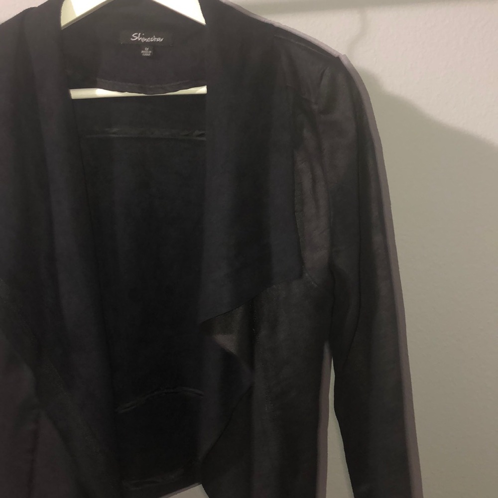 Cute jacket! - Picture 3 of 3